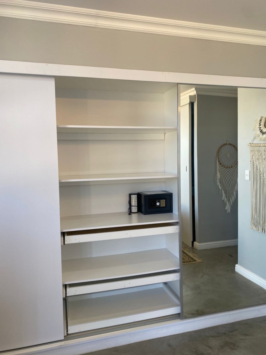 1 Bedroom Property for Sale in Fairhaven Country Estate Western Cape